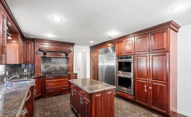 16 Bridle Drive, West Long Branch, NJ 07764