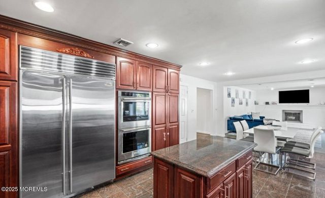 16 Bridle Drive, West Long Branch, NJ 07764