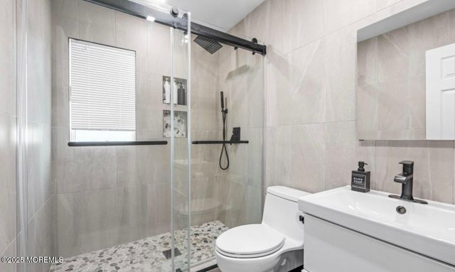 16 Bridle Drive, West Long Branch, NJ 07764