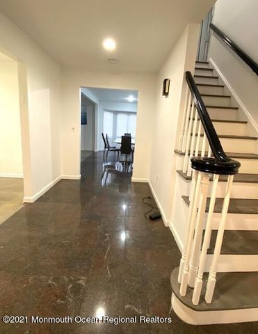 16 Bridle Drive, West Long Branch, NJ 07764