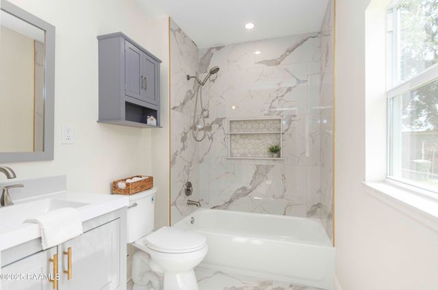 109 S Pat Street, Scott, LA 70583