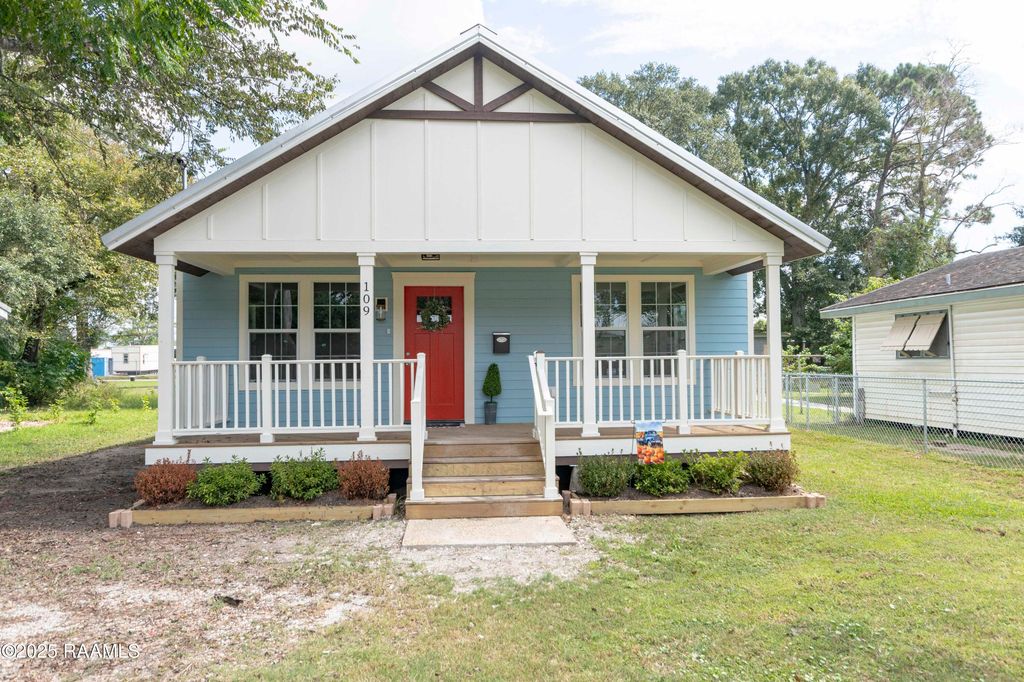 109 S Pat Street, Scott, LA 70583