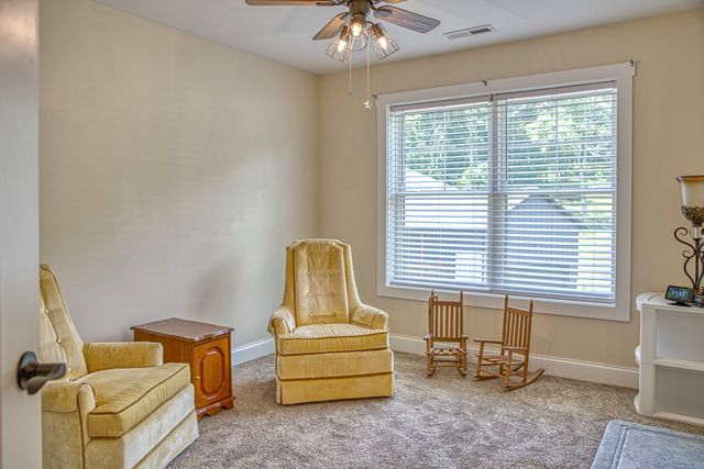 201 Peaceful Ln, Sparta, TN 38583
