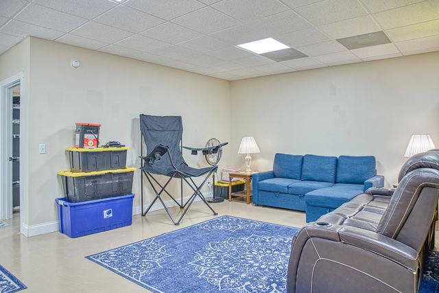 201 Peaceful Ln, Sparta, TN 38583