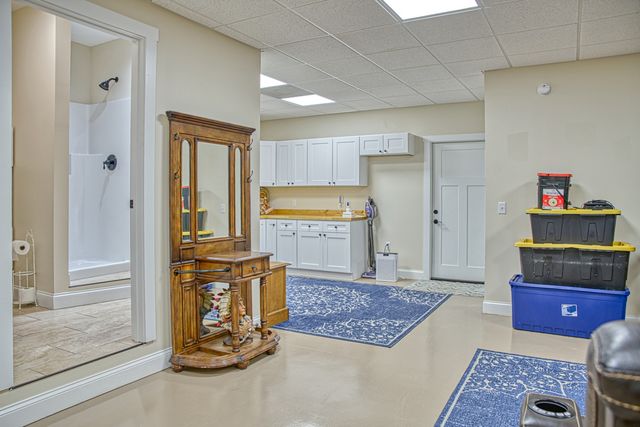 201 Peaceful Ln, Sparta, TN 38583