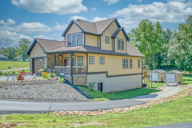 201 Peaceful Ln, Sparta, TN 38583