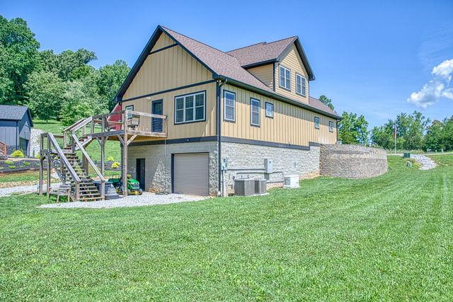 201 Peaceful Ln, Sparta, TN 38583
