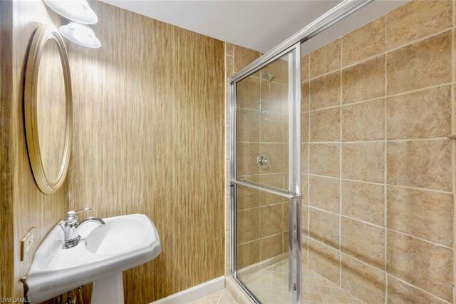675 Murex DR, Naples, FL 34102