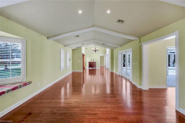675 Murex DR, Naples, FL 34102