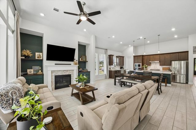 737 Satterwhite Farms Lane, Magnolia, TX 77354