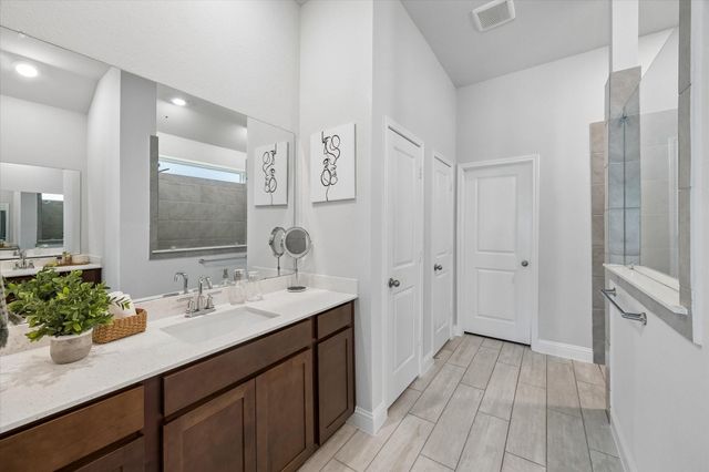 737 Satterwhite Farms Lane, Magnolia, TX 77354