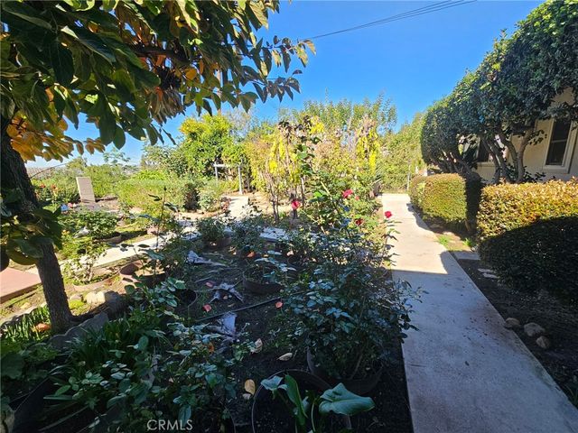 867 N 16th Street, Montebello, CA 90640