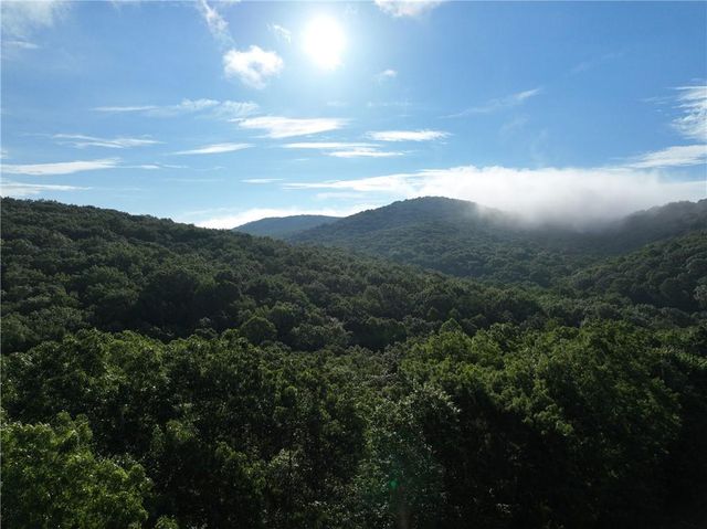 206 Northview Parkway, Ellijay, GA 30536