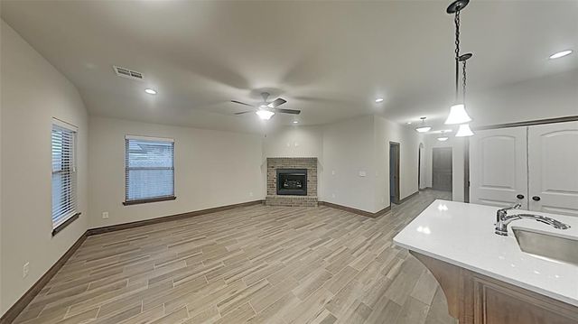 12821 Double V Drive, Piedmont, OK 73078