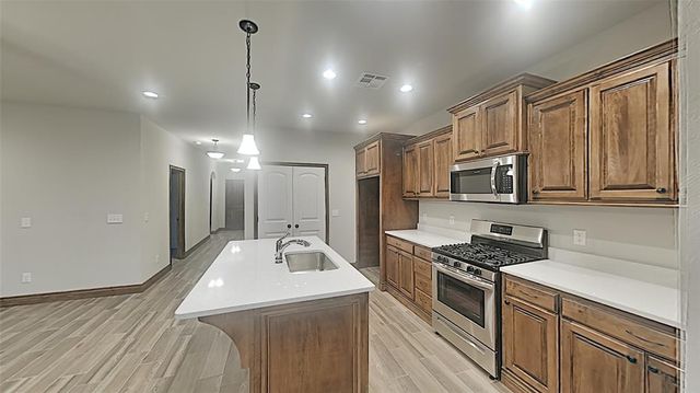 12821 Double V Drive, Piedmont, OK 73078