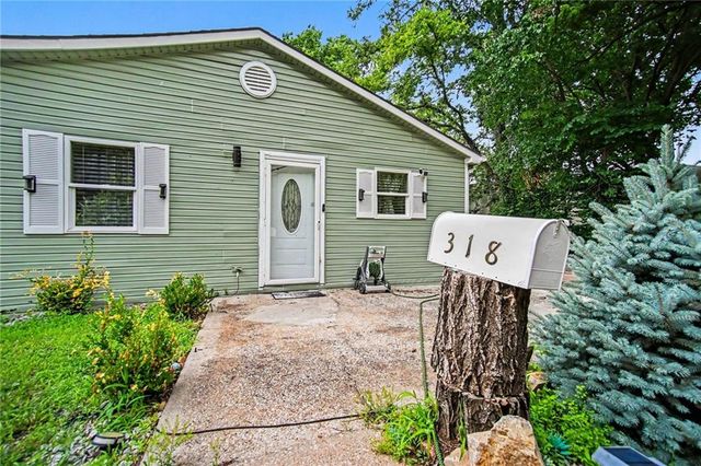 318 S Lynn Street, Independence, MO 64050