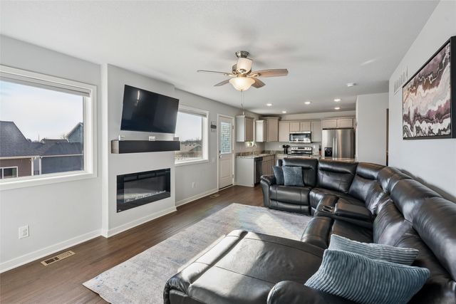 125 Aspen Drive, Norwalk, IA 50211