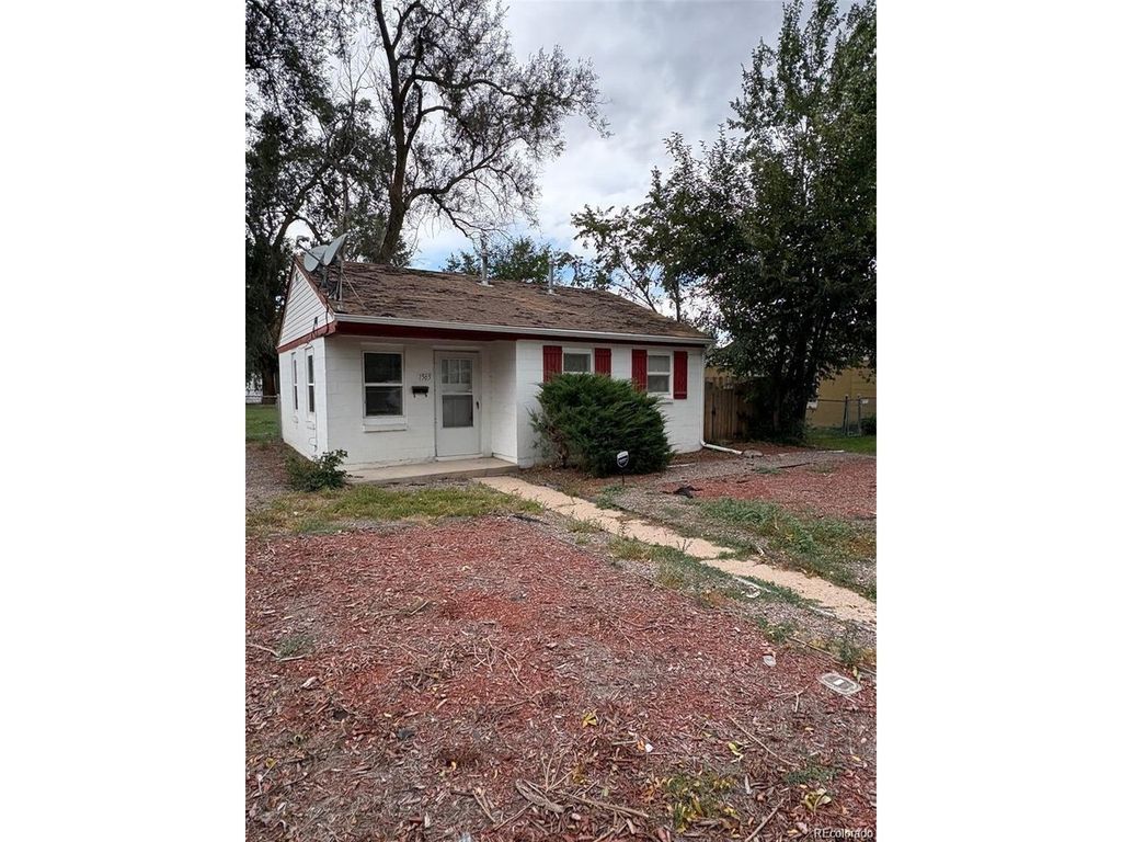 1565 Xanthia St, Denver, CO 80220
