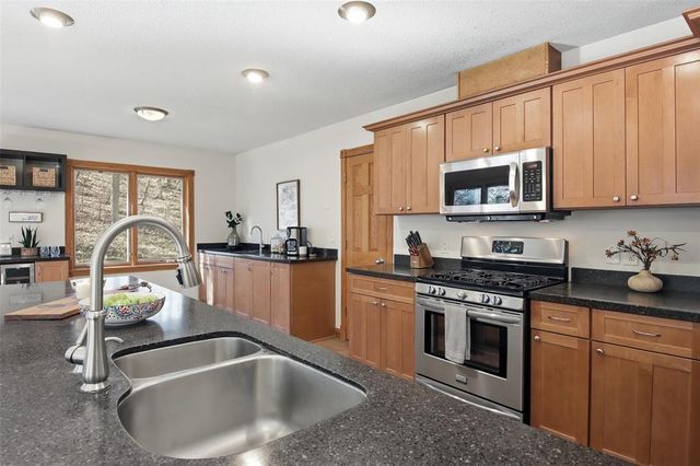 2936 Boston Drive, Eau Claire, WI 54703