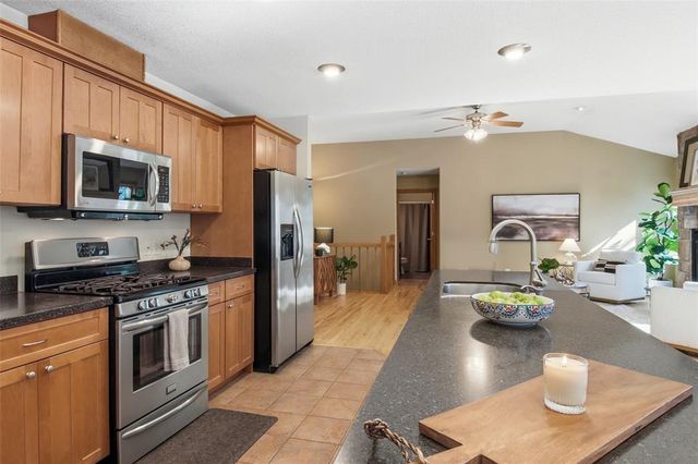 2936 Boston Drive, Eau Claire, WI 54703