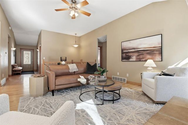 2936 Boston Drive, Eau Claire, WI 54703