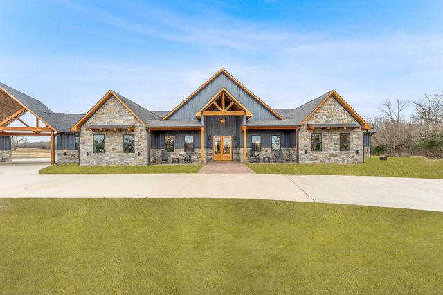 239 32507 Road, Paris, TX 75460