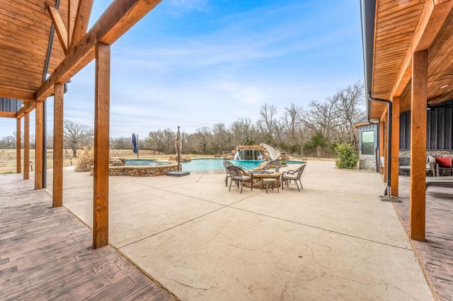 239 32507 Road, Paris, TX 75460