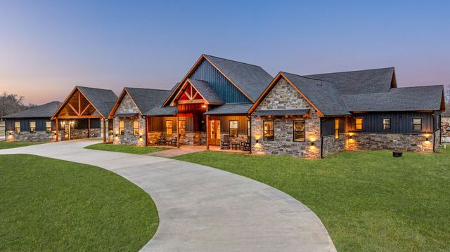 239 32507 Road, Paris, TX 75460