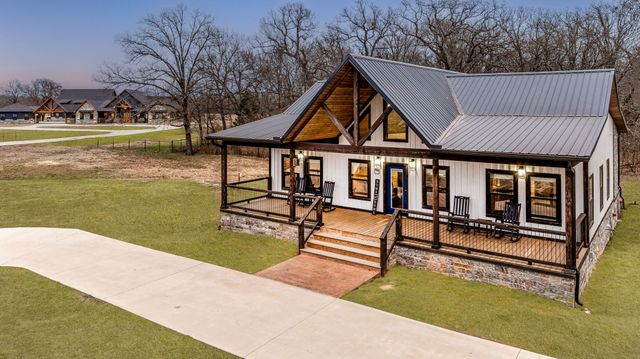 239 32507 Road, Paris, TX 75460