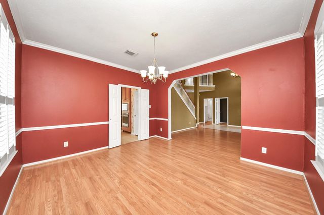 410 Barberry Lane, Baytown, TX 77520