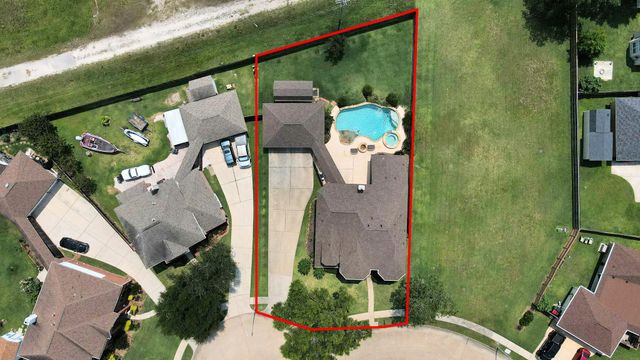 410 Barberry Lane, Baytown, TX 77520