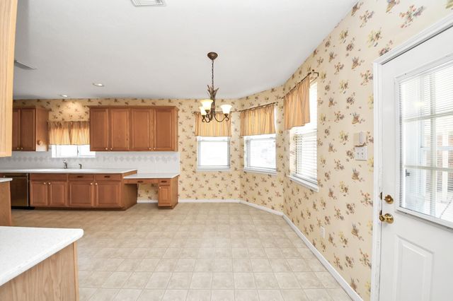 410 Barberry Lane, Baytown, TX 77520