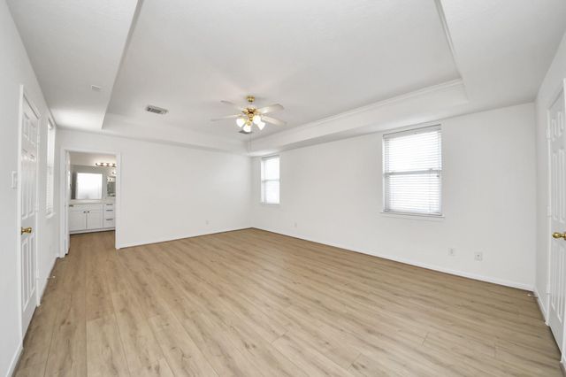 410 Barberry Lane, Baytown, TX 77520