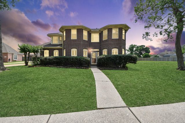 410 Barberry Lane, Baytown, TX 77520