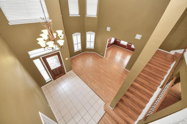 410 Barberry Lane, Baytown, TX 77520