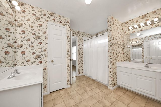 410 Barberry Lane, Baytown, TX 77520