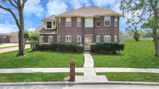 410 Barberry Lane, Baytown, TX 77520