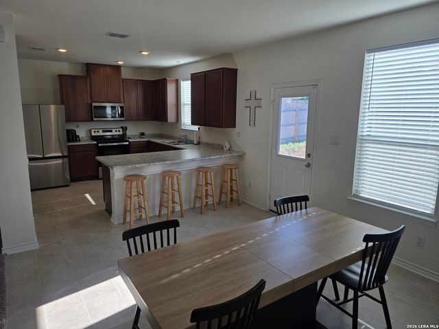 9503 Hinterlands Dr, San Antonio, TX 78221