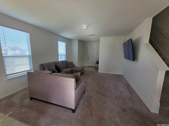 9503 Hinterlands Dr, San Antonio, TX 78221