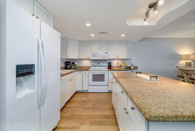 5501 S Atlantic Ave Apt 107, New Smyrna Beach, FL 32169