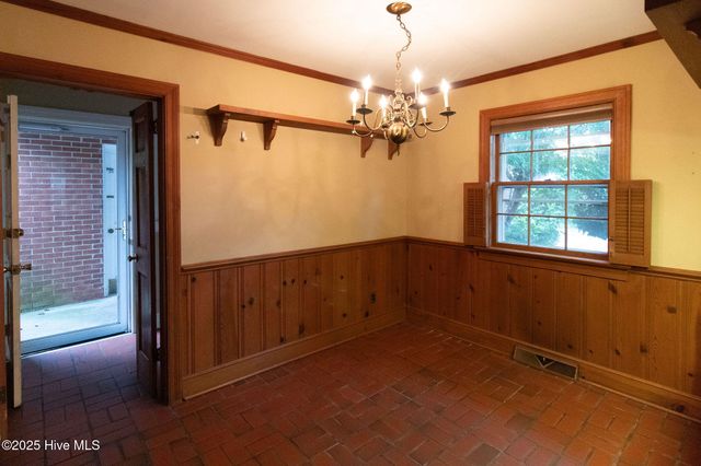 2803 Carey Road, Kinston, NC 28504