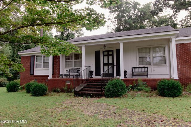 2803 Carey Road, Kinston, NC 28504