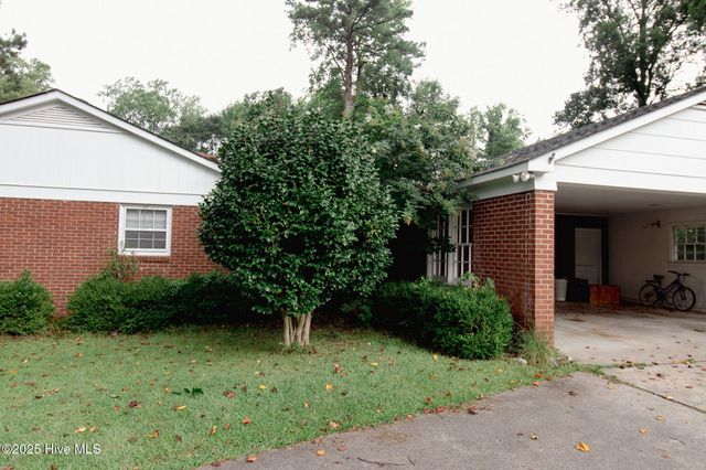 2803 Carey Road, Kinston, NC 28504