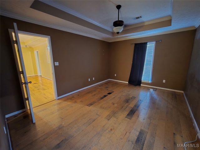 61 RED OAK Drive, Deatsville, AL 36022