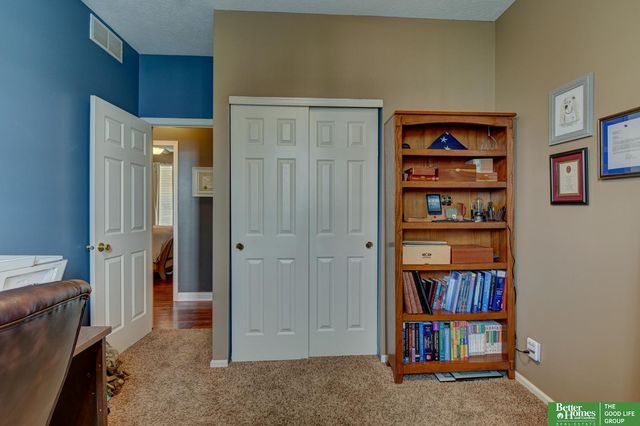 2619 Kelly Drive, Bellevue, NE 68123