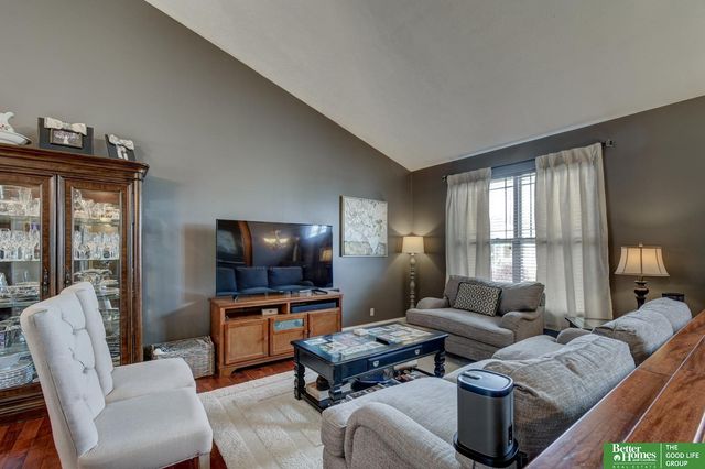 2619 Kelly Drive, Bellevue, NE 68123