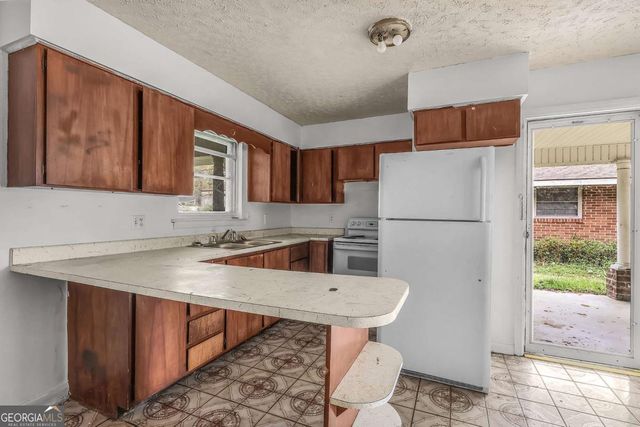 164 Azalea Avenue, Garden City, GA 31408