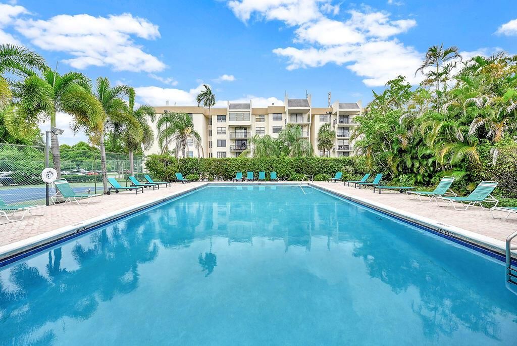 6190 Woodlands Boulevard 311, Tamarac, FL 33319