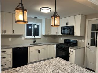 214 Barbara Dr, Kennedy Twp, PA 15136