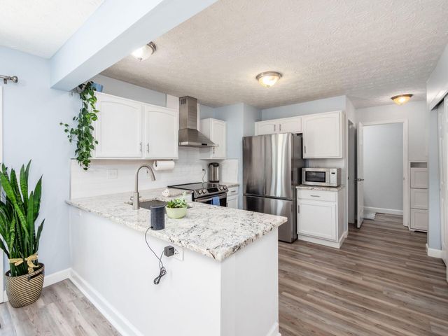 5782 Camhurst Court, Galloway, OH 43119
